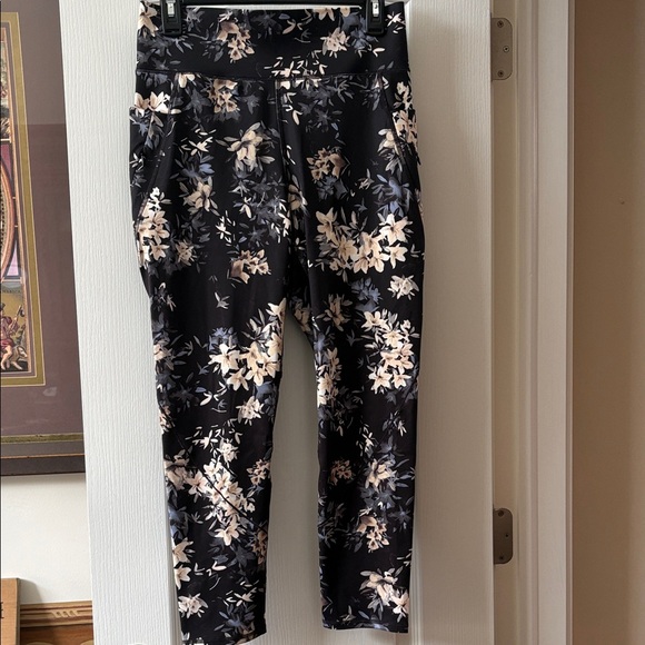 FLX Women's Floral Black Leggings - Picture 4 of 5